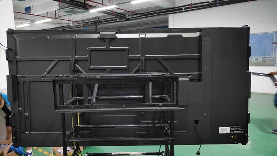 Panel Datar Interaktif 4K Ultra HD dengan 20 Titik Sentuh dan Speaker Internal untuk Pendidikan