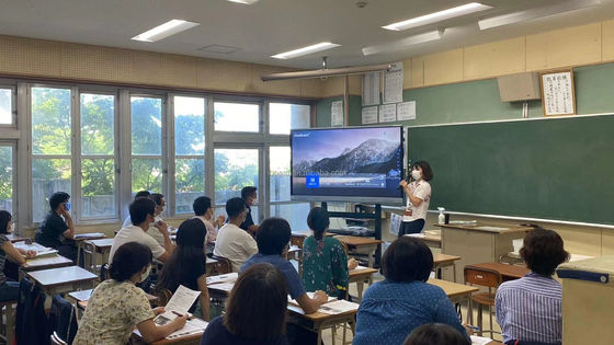 iBoard Factory Recoardable 75-Inch Recordable & Sharable Intelligent Greenboard - The Ultimate Interactive Blackboard Untuk Pendidikan Modern