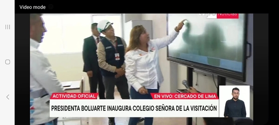 Maksimalkan Potensi Bisnis Anda dengan LCD Smart Board Pilihan yang Sempurna