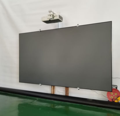 Kios Layar Sentuh dengan Konektivitas Wifi dan Bluetooth dalam Warna Hitam dengan Bingkai Perak dan Remote Suara