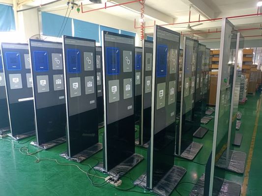 Grosir dengan pemindaian pesanan 23.8 Inci 27 inci 32 inci Tampilan Signage Digital Berdiri Lantai Periklanan Kios Berdiri Lantai Sentuh Kapasitif Dengan Sistem Android Atau Windows