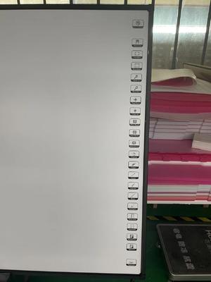 Pabrik Grosir Kompatibilitas Tinggi IBoard Papan tulis interaktif Untuk pengajaran di kelas Sudut pandang luas Papan tulis elektronik interaktif