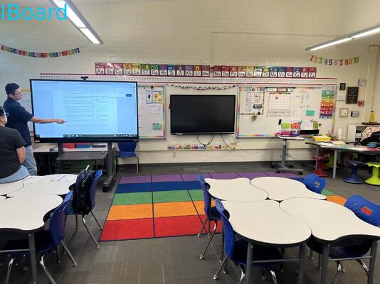 98 inci Interaktif Flat Panel Touch Screen TV dengan 4K Ultra HD dan 20 titik sentuh untuk sekolah dan perusahaan