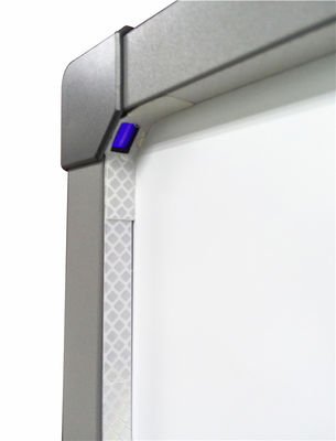 98 Inch Infrared Smart Digital Board Touch Screen Interaktif Whiteboard Dengan Proyektor Untuk Kelas