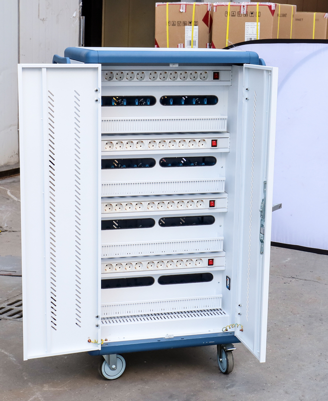AC Charging DC Charging And USB Type-A Type-C Vault Storage IPad Kabinet Pengisian Dengan Roda
